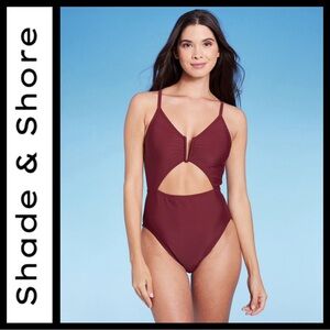 NWOT Shade & Shore V-Wire Cut Out Swimsuit